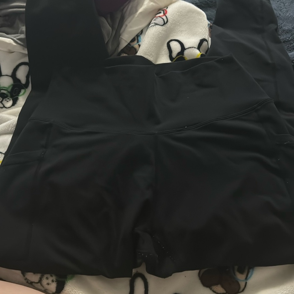 Black leggings